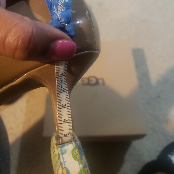 Shoes - Picture 5 of 5